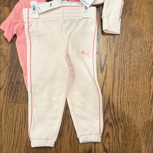 Puma Girls sz 18 months Set - Light Pink - Picture 4 of 4